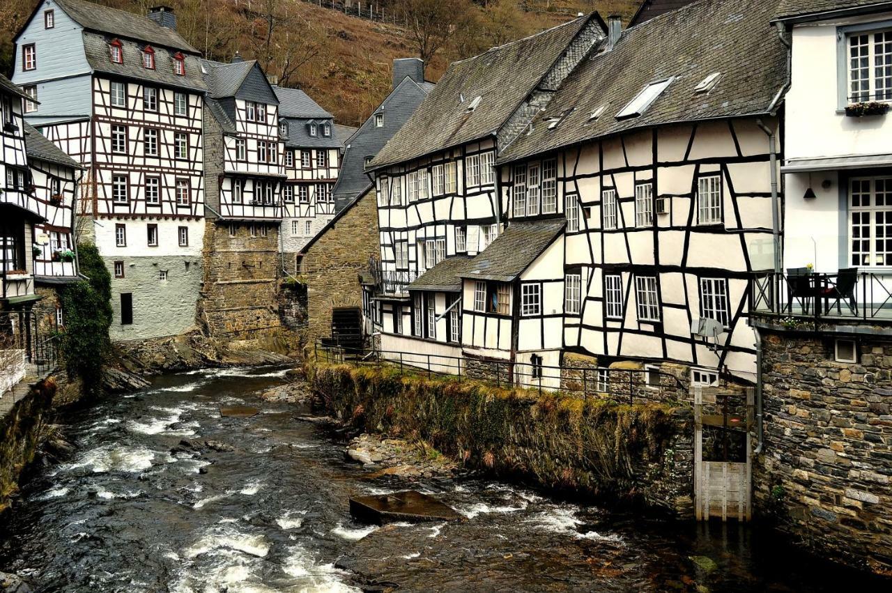 Ferienwohnung Am Eifelsteig Roetgen Buitenkant foto